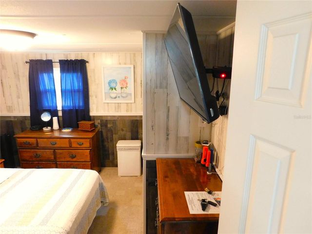 37320 8TH AVENUE, Zephyrhills, FL 33542