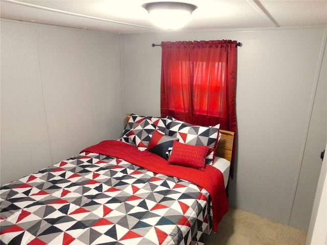 37320 8TH AVENUE, Zephyrhills, FL 33542