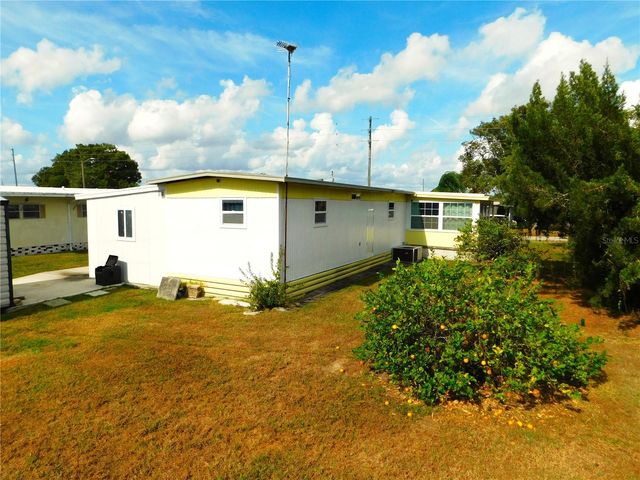 37320 8TH AVENUE, Zephyrhills, FL 33542