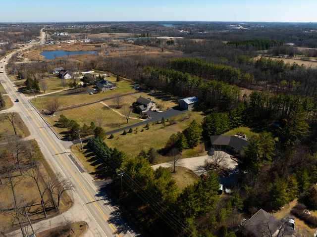 23901 W Grass Lake Road, Antioch, IL 60002