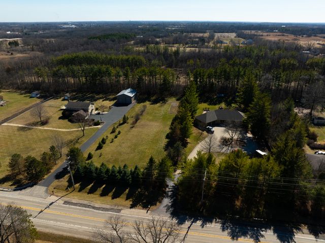 23901 W Grass Lake Road, Antioch, IL 60002