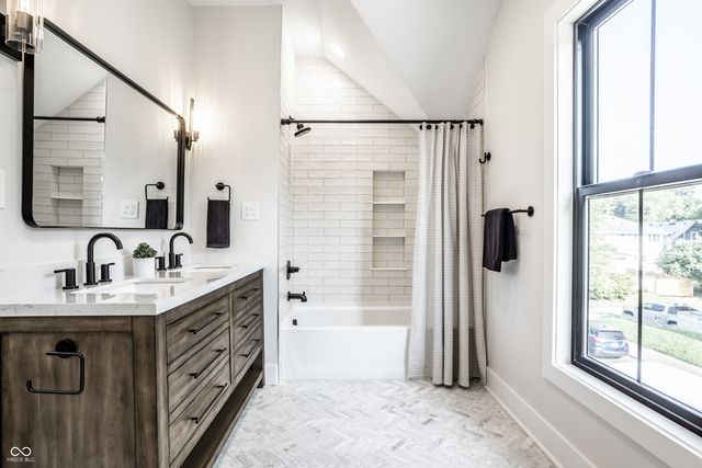 3868 N Park Avenue, Indianapolis, IN 46205