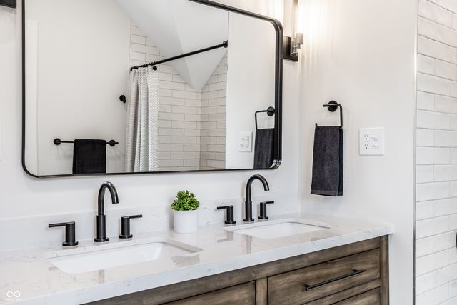 3868 N Park Avenue, Indianapolis, IN 46205