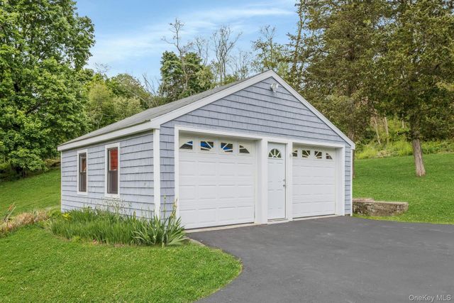 31 Spring Street S, South Salem, NY 10590