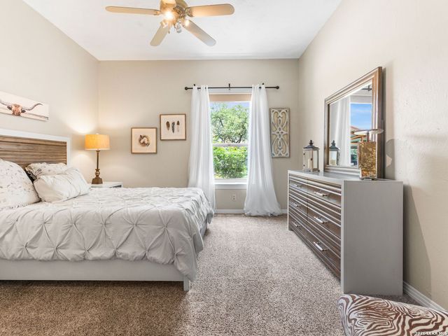 31360 WILD OAK HL, Fair Oaks Ranch, TX 78015
