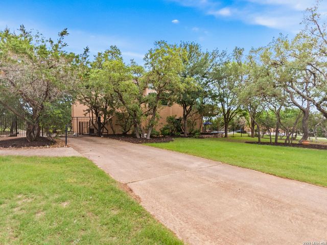31360 WILD OAK HL, Fair Oaks Ranch, TX 78015