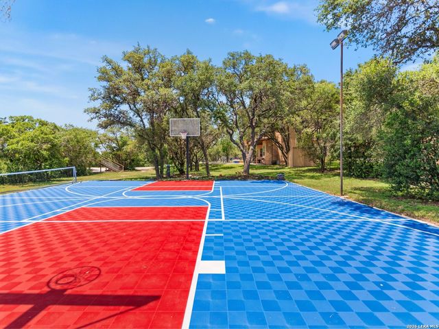 31360 WILD OAK HL, Fair Oaks Ranch, TX 78015