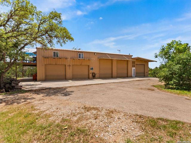 31360 WILD OAK HL, Fair Oaks Ranch, TX 78015