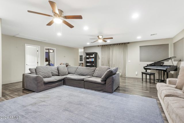 13032 N 19TH Street, Phoenix, AZ 85022