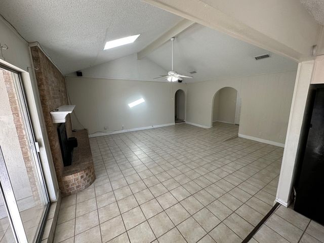 733 Toni Drive, Hurst, TX 76054