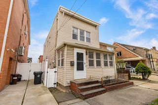 6117 165th Street, Fresh Meadows, NY 11365
