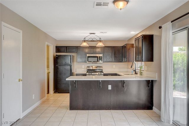 688 Emerald City Ave Avenue, Las Vegas, NV 89183