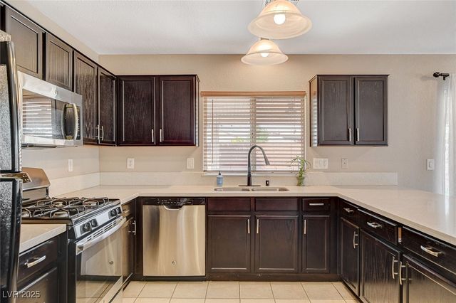 688 Emerald City Ave Avenue, Las Vegas, NV 89183