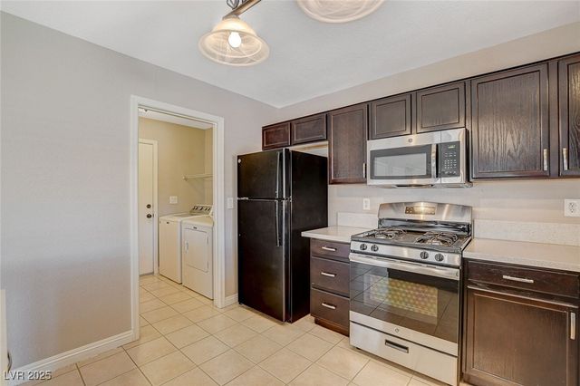 688 Emerald City Ave Avenue, Las Vegas, NV 89183