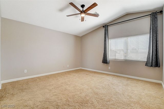 688 Emerald City Ave Avenue, Las Vegas, NV 89183