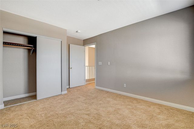 688 Emerald City Ave Avenue, Las Vegas, NV 89183