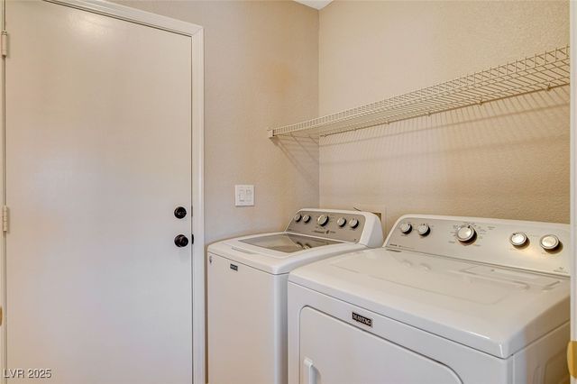 688 Emerald City Ave Avenue, Las Vegas, NV 89183