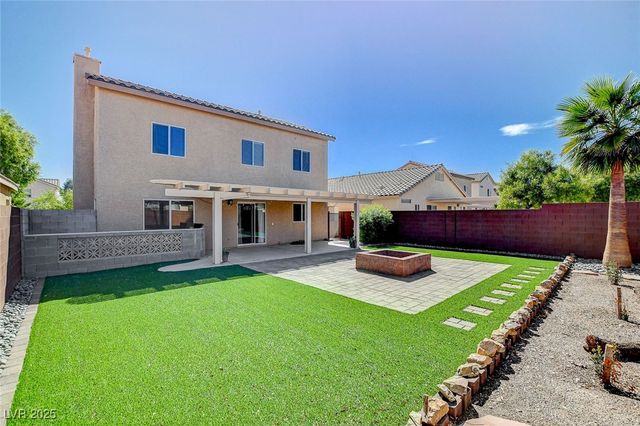 688 Emerald City Ave Avenue, Las Vegas, NV 89183