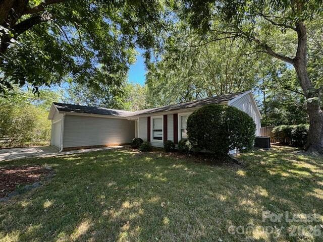 11515 Five Cedars Road, Charlotte, NC 28226