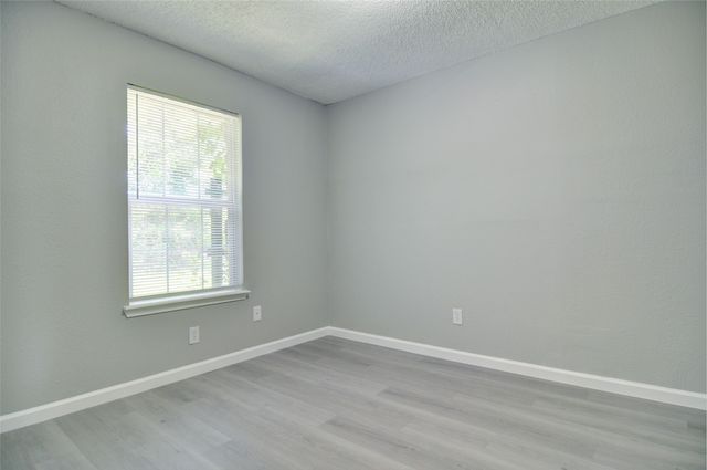 5909 Whittlesey Road, Fort Worth, TX 76119