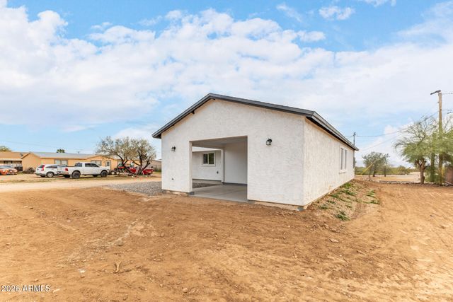 200 Gompers Circle, Morristown, AZ 85342