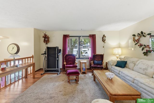 2608 Gindy Drive, Bellevue, NE 68147
