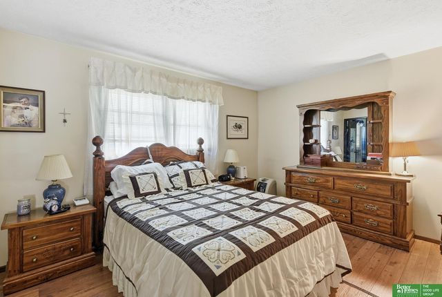 2608 Gindy Drive, Bellevue, NE 68147