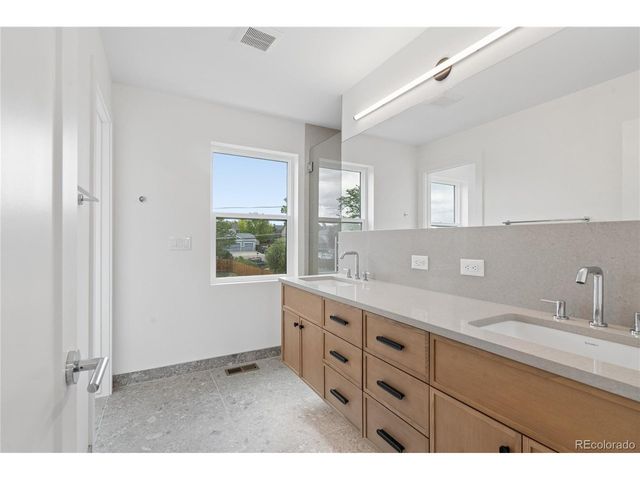 6416 Quitman Ct, Arvada, CO 80003