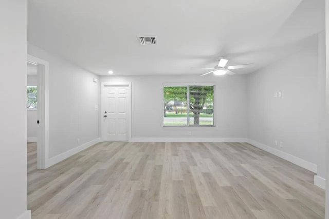 12091 Colony Avenue, Palm Beach Gardens, FL 33410