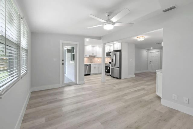 12091 Colony Avenue, Palm Beach Gardens, FL 33410