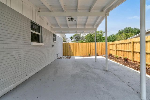 12091 Colony Avenue, Palm Beach Gardens, FL 33410