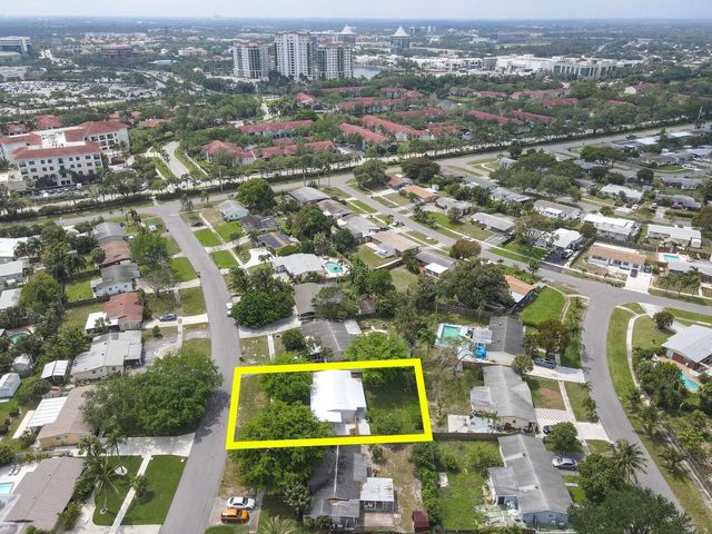 12091 Colony Avenue, Palm Beach Gardens, FL 33410