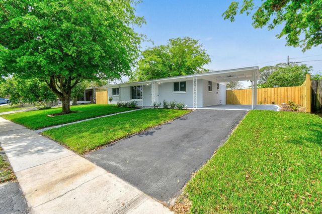 12091 Colony Avenue, Palm Beach Gardens, FL 33410