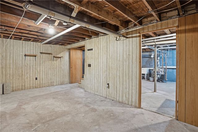 251 West Shore Road, Warwick, RI 02889