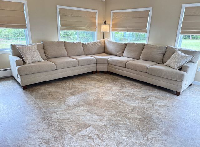 138 Slate Rd, Chicopee, MA 01020