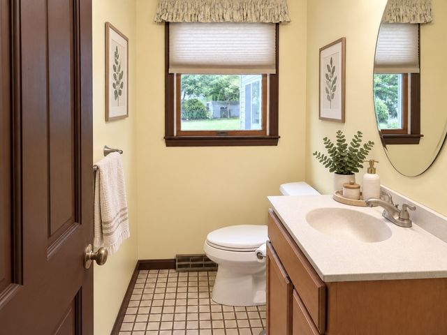 138 Slate Rd, Chicopee, MA 01020