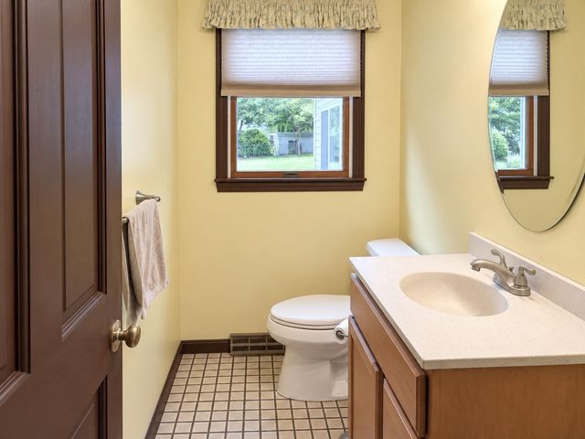138 Slate Rd, Chicopee, MA 01020
