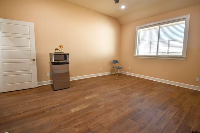 2222 Rana Park, Flint, TX 75762