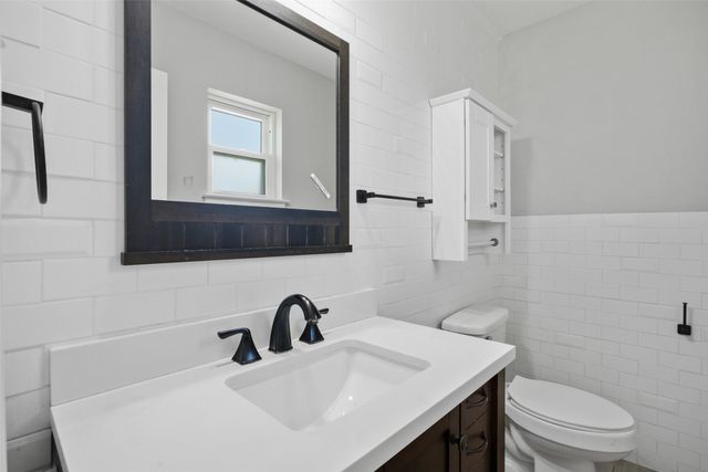 211 Mildred Lane, Benbrook, TX 76126