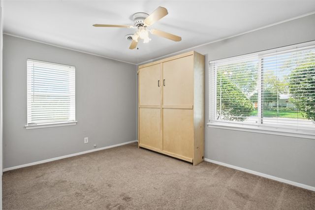 211 Mildred Lane, Benbrook, TX 76126