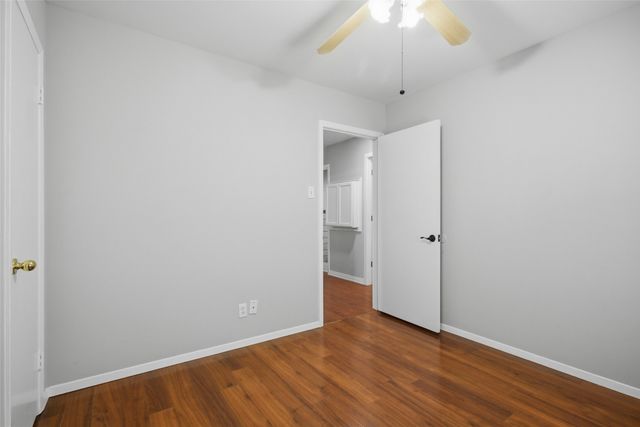 211 Mildred Lane, Benbrook, TX 76126