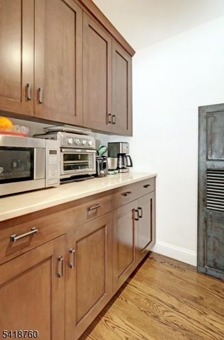 50 Bennington Rd, Livingston Twp., NJ 07039