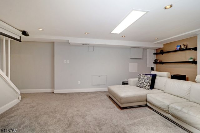 50 Bennington Rd, Livingston Twp., NJ 07039