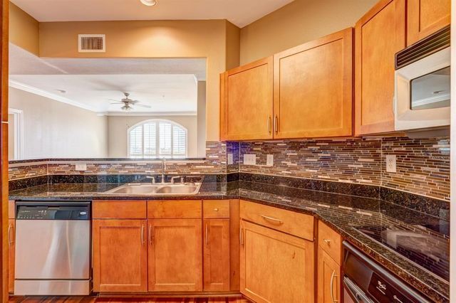 2299 Lone Star Drive 446, Sugar Land, TX 77479