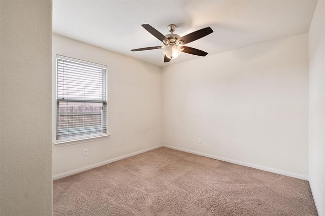 297 Koontz LOOP, Jarrell, TX 76537