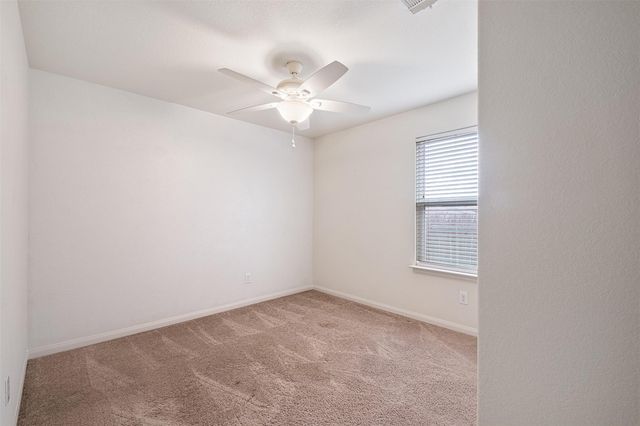 297 Koontz LOOP, Jarrell, TX 76537