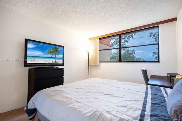 16475 Golf Club Road 307, Weston, FL 33326