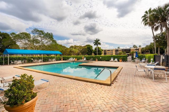 16475 Golf Club Road 307, Weston, FL 33326