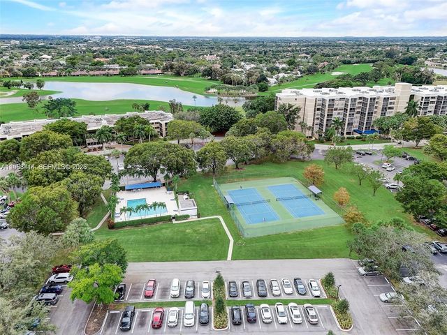 16475 Golf Club Road 307, Weston, FL 33326
