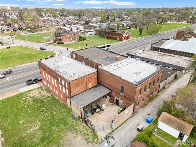 4902 Natural Bridge Avenue, St Louis, MO 63115